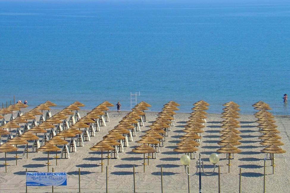 Hotel La Terrazza Barletta Dış mekan fotoğraf